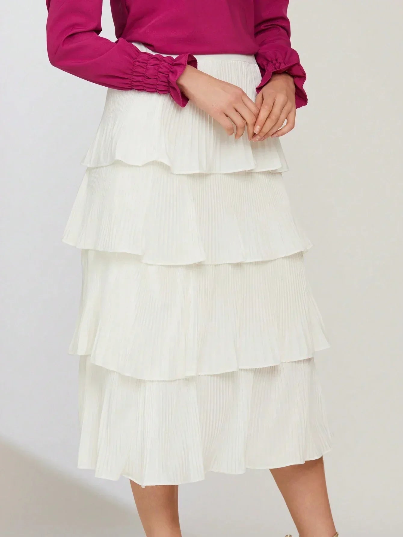 Saia Midi Plissada 4 Camadas Mariana