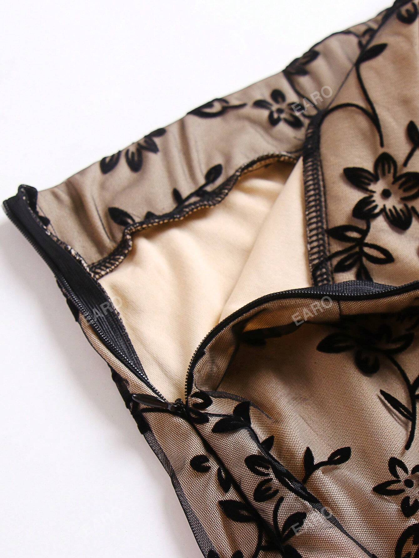 Saia Midi de Tule Floral