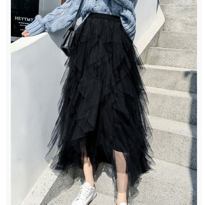 Saia de Tule Midi em Camadas
