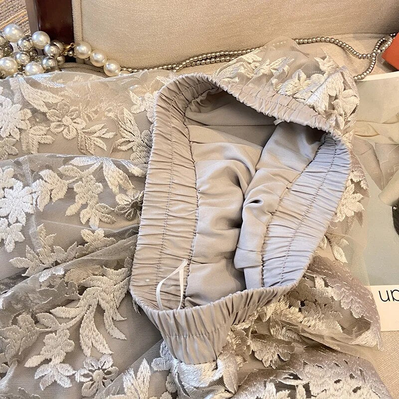 Saia Midi de Tule Bordada