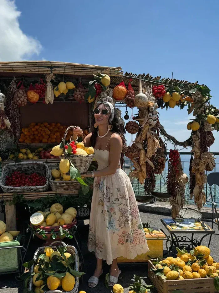 Vestido Feminino de Alças Estampado com Regulagem nas Costas